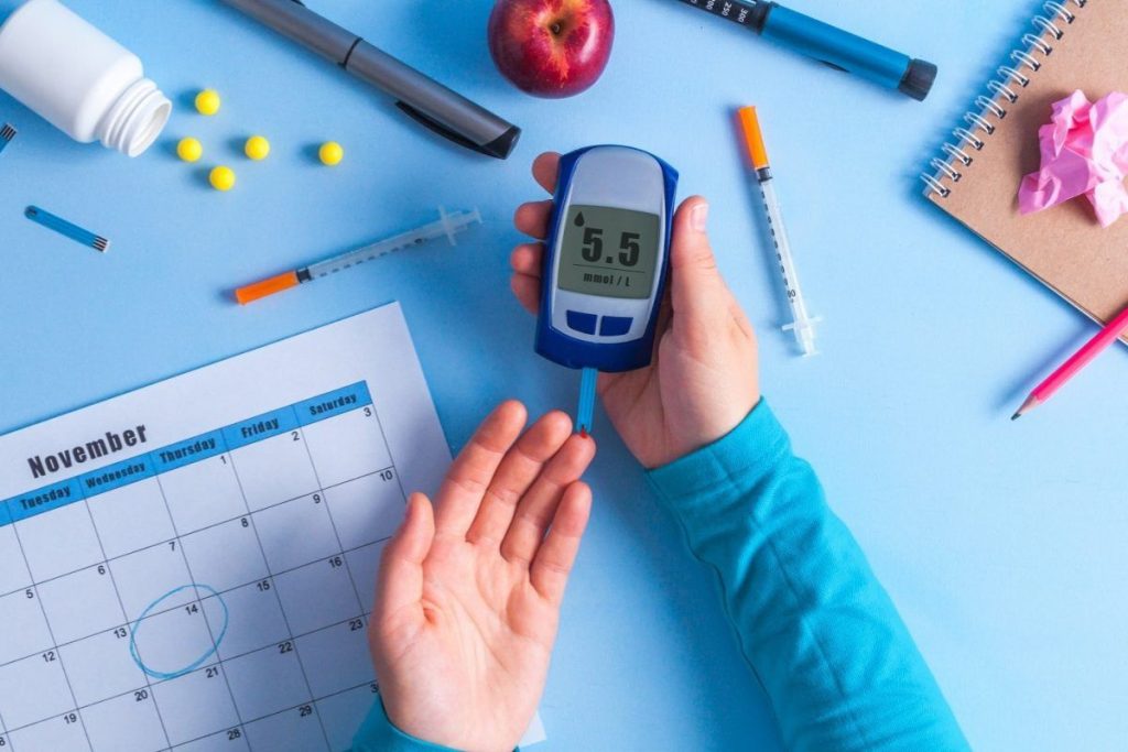 مقاومت به انسولین یعنی چه؟ راهنمای جامع تشخیص، علائم، علل و درمان