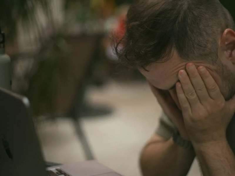 حال و روز شخص مبتلا به اضطراب بزرگسالی