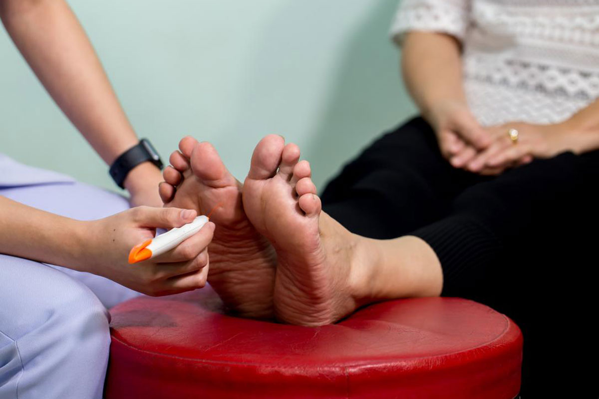 دیابت و بی حسی دست و پا