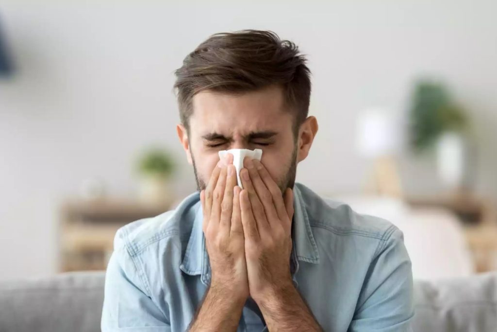 رینیت آلرژیک یا تب یونجه چیست