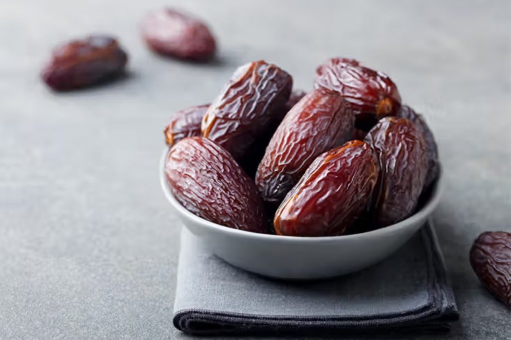 کدام خرما قند کمتری دارد؟