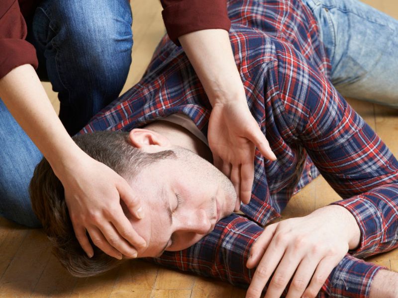 تشنج چگونه تشخیص داده می‌شود؟