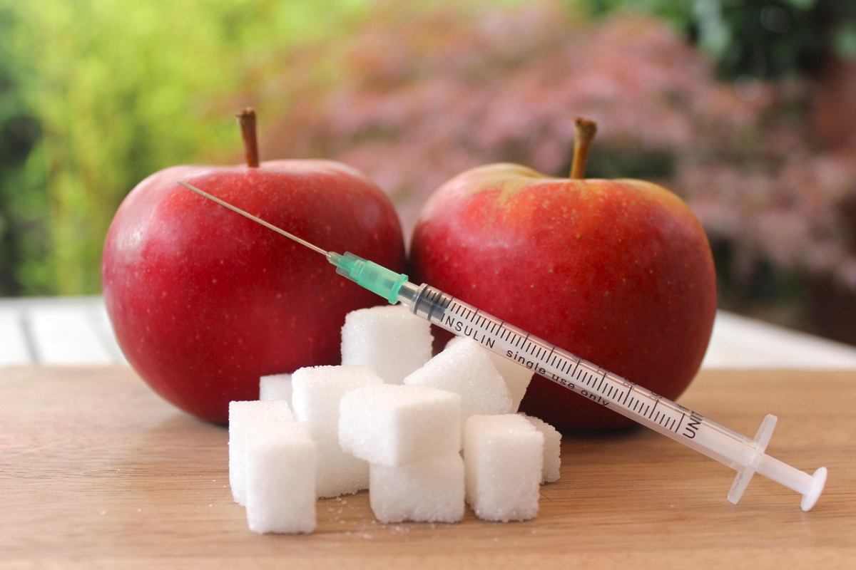 آیا سیب قند دارد؟ آیا سیب برای دیابت مفید است؟