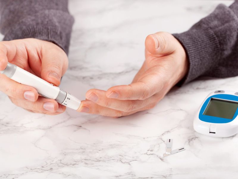 چه آزمایش‌هایی برای تشخیص DKA استفاده می‌شود؟