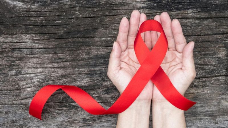 علائم و نشانههای HIV در زنان علائم و نشانههای HIV در زنان