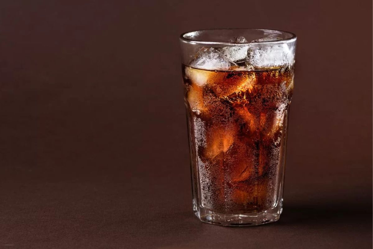 اثرات نوشابه بر معده