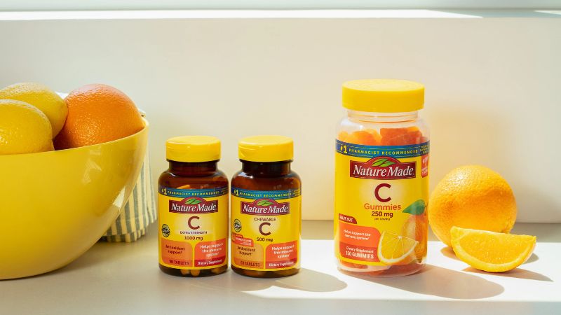 قدرت ویتامین C: کمک به جذب بیشتر ویتامین‌ها و مواد معدنی