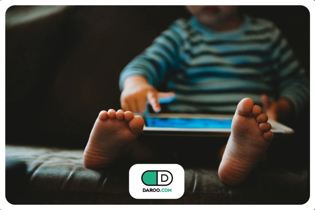 افراط در تماشای نمایشگر در نوزادی، ریشه اضطراب در نوجوانی است