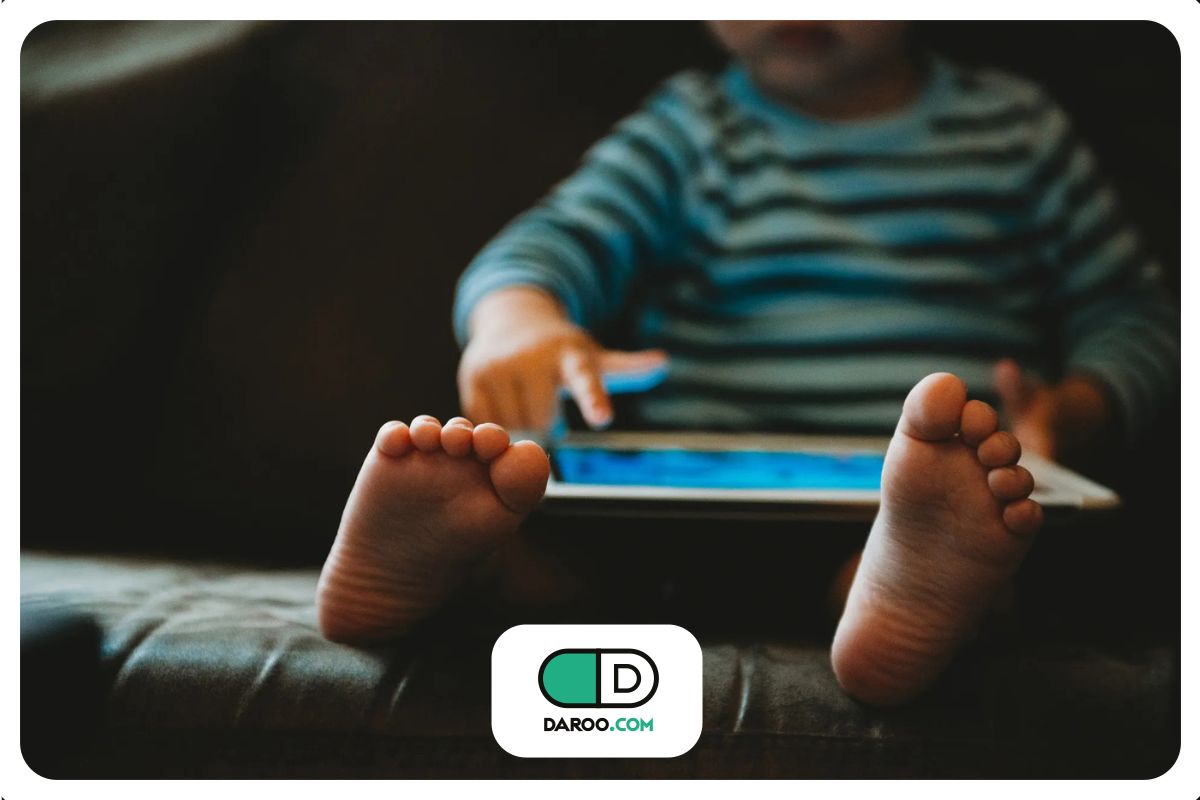 افراط در تماشای نمایشگر در نوزادی، ریشه اضطراب در نوجوانی است