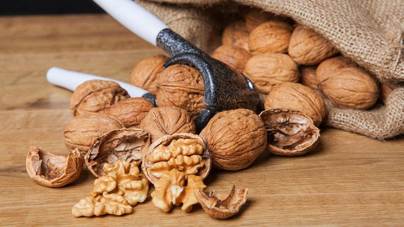 مصرف گردو برای تقویت اسپرم مصرف گردو برای تقویت اسپرم