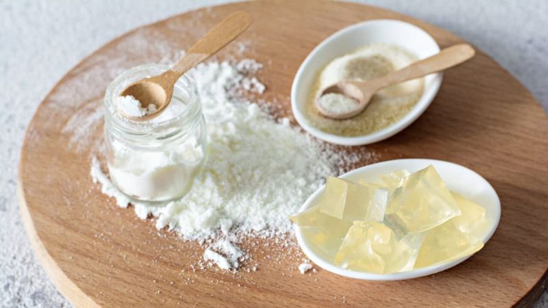 ژلاتین از جمله مواد غذایی که باعث بهتعویق افتادن قاعدگی میشود ژلاتین از جمله مواد غذایی که باعث بهتعویق افتادن قاعدگی میشود