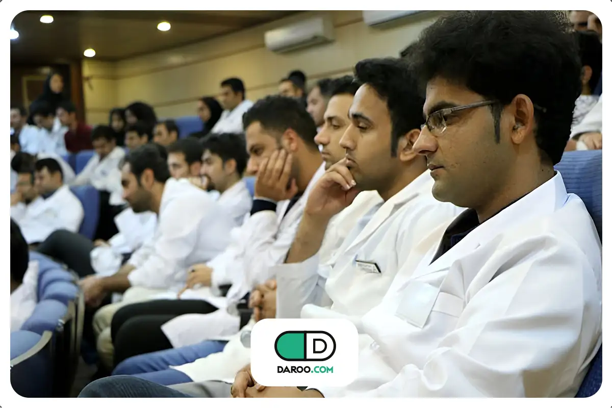 کاهش ظرفیت رشته پزشکی در 1405