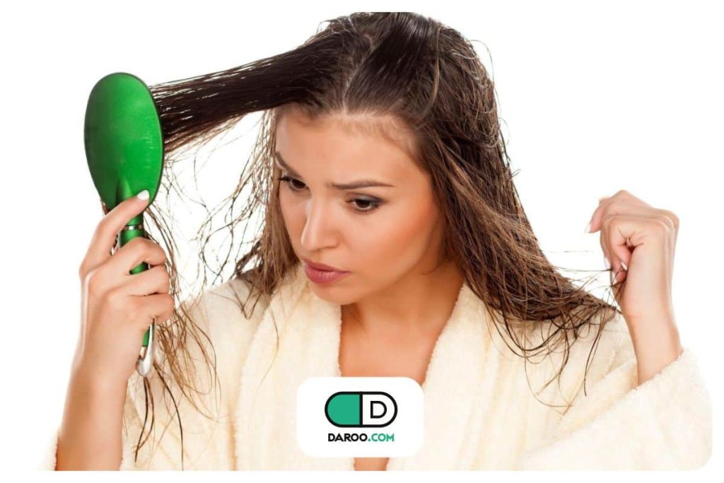 خوابیدن با موی خیس به مو آسیب می‌زند